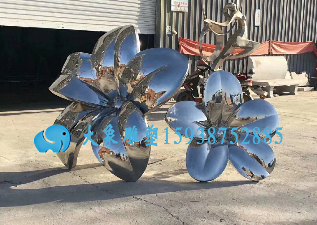 河南不銹鋼雕塑為什么會被越來越多的人選擇？(圖1)